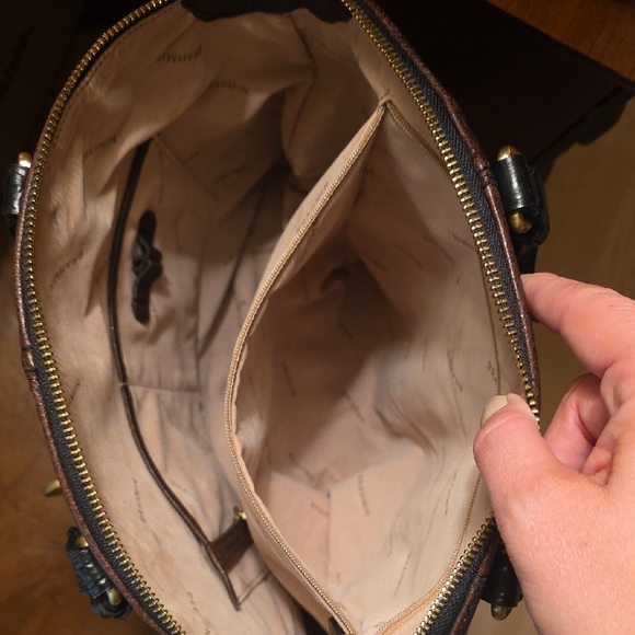 Brahmin Dark Brown and Black Leather Shoulder Bag With Gold Hareware! - Picture 16 of 17